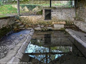 La Fontaine et le Petit Lavoir