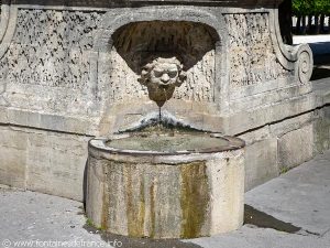 La Fontaine des Chérubins au Chien