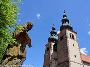 La Fontaine St-Jean Népomucène