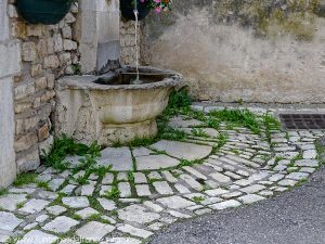 La Fontaine des Ecoles