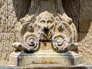 La Fontaine Cour de l'Hôtel de Ville
