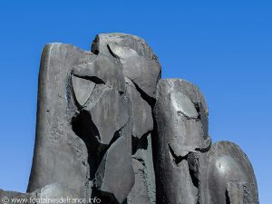 Fontaine "La Main de Cardot"