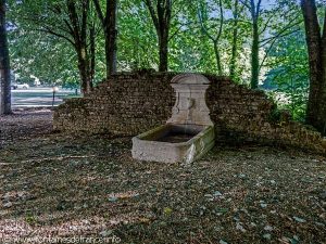 La Fontaine Square P.Billard