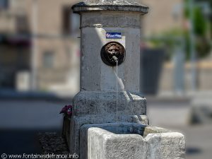 La Fontaine Place de l'Eglise