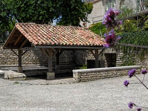La Fontaine et le Lavoir