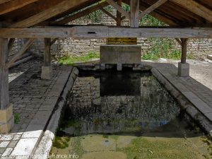 La Fontaine et le Lavoir