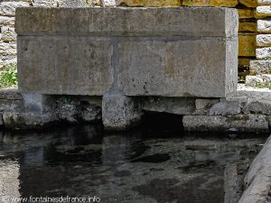 La Fontaine et le Lavoir
