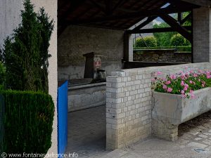 La Fontaine et le Lavoir