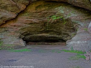 La Source de la Grotte St-Léon