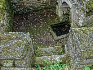 La Fontaine de N-D du Moustoir
