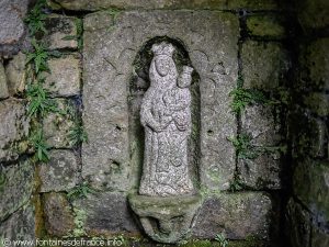 La Fontaine de N-D du Moustoir