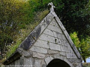 La Fontaine de la Trinité de Castennec