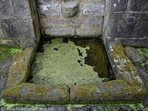 Fontaine de la Chapelle N-D des Grâces