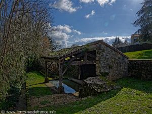 La Fontaine et le Lavoir St-Pierre