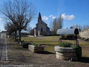 La Fontaine Place de l'Eglise