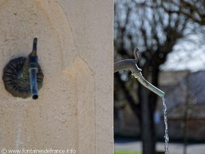 La Fontaine Place de l'Eglise