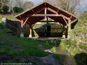 Lavoir et Fontaine de Lugné