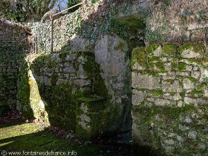 Lavoir et Fontaine de Lugné
