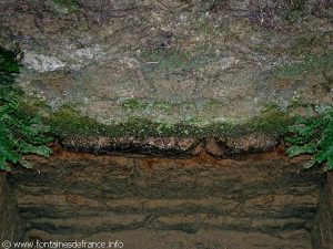 La Fontaine et le Lavoir de Phlé