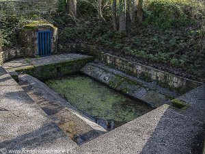 La Fontaine St-Laurent et son lavoir