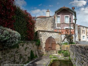 La Fontaine et le Lavoir de Barbotte