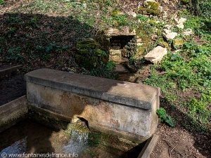 La Fontaine et le Lavoir de Bourlot