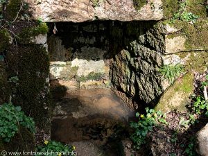 La Fontaine et le Lavoir de Bourlot
