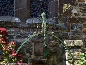 La Fontaine antique du Lion d'Or