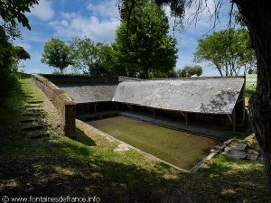 La Fontaine Blanche et le Lavoir