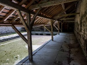 La Fontaine Blanche et le Lavoir