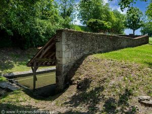 La Fontaine Blanche et le Lavoir