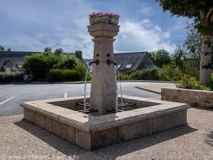 La Fontaine Place du Rocher