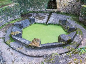 La Fontaine du Lavoir du Manoir d'Eyrignac
