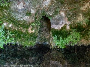 La Fontaine du Lavoir du Manoir d'Eyrignac