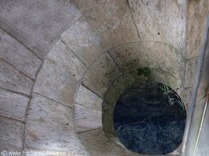 La Fontaine de Montignac et son lavoir