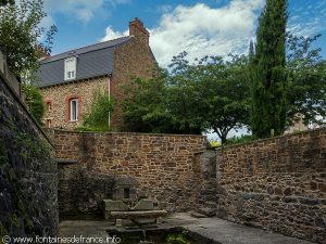 La Fontaine et le lavoir de La Barrique