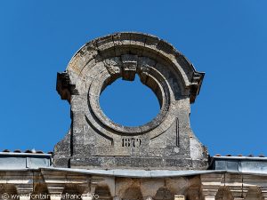 Façade de l'ancienne mairie de Béliet