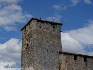Eglise St-Pierre à partir de la Fontaine