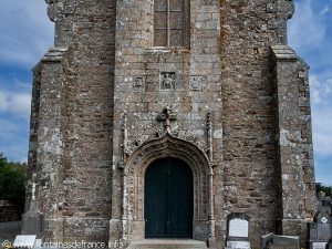 Porte occidentale de l'église St-Adrien