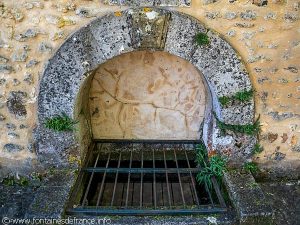 La Fontaine St-Cirq et son Lavoir