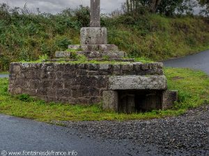 La Fontaine St-Jean-Baptise de Croas Ru