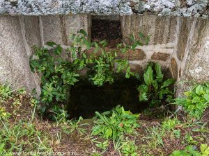 La Fontaine St-Jean-Baptise de Croas Ru