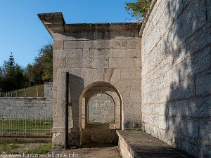 La Fontaine Grande Rue