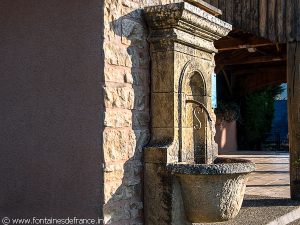 La Fontaine du Bourg