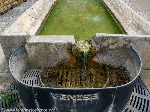 La Fontaine rue des Cazards
