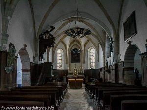 Intérieur de l'église St-Michel de Frasne-les-Meulières