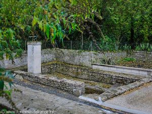 La Fontaine rue de la Fontaine