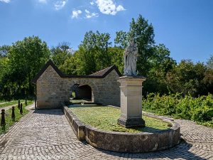 La Fontaine et la Lavoir du Bas