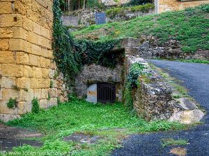 La Fontaine de l'église St-Martin de Tayac