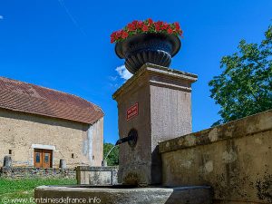 La Fontaine du lavoir-abreuvoir